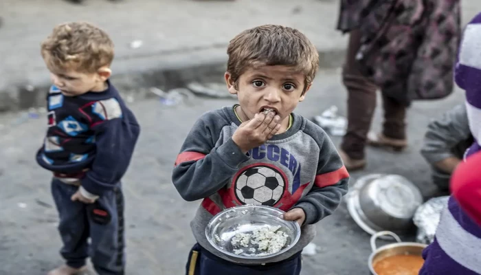 الملياردير الأسترالي أندرو فوريست يتبرع بـ 10 ملايين دولار لإغاثة غزة