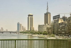 عودة انكماش أنشطة الأعمال غير النفطية في مصر وسط تصاعد الضغوط التضخمية