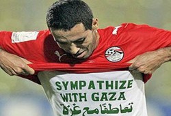 محمد أبو تريكة يحيي ذكرى "طوفان الأقصى" ويؤكد دعمه لفلسطين والمقاومة