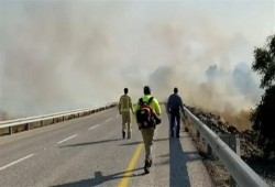 مقتل إسرائيليين واحتراق 9 منازل في مستوطنة كريات شمونة بصواريخ حزب الله