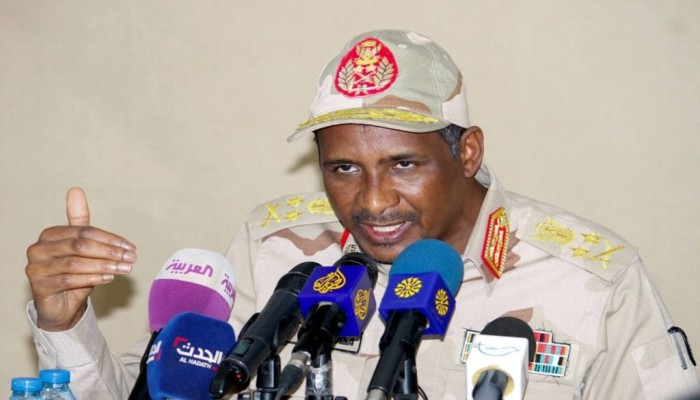 قوات الدعم السريع تزعم أسر "مرتزقة" مصريين شاركوا في الحرب بالسودان.. والقاهرة تنفي