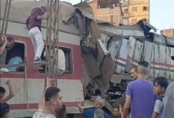 إلى متى سيستمر التستر على فساد كامل الوزير في ظل الحوادث المتكررة وإهدار المليارات؟