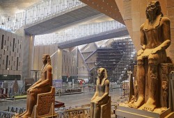 قاعة داخل المتحف المصري الكبير مستثناة من التشغيل: أسباب وتوترات خلف الكواليس