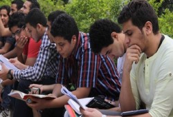 أزمات الأسر المصرية تتفاقم مع الواجبات المنزلية  رغم فناكيش "الوزير المزور"