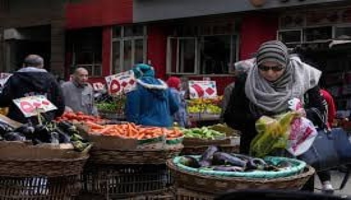 كارثة جديدة تواجه المصريين: ارتفاع أسعار السلع بعد زيادة الوقود يشعل غلاء المعيشة