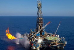 حقل ظهر: استنزاف كارثي يهدد مصر بالعودة لاستيراد الغاز