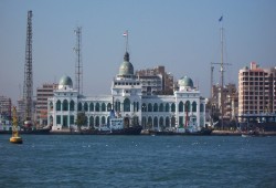 بفضل جهل "السيسي"..مبنى قبة قناة السويس التاريخي في طريقه إلى فندق سياحي