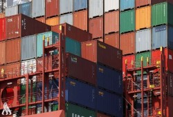 الفساد الجمركي في مصر: استنزاف للاقتصاد وأداة لترسيخ حكم السيسي