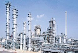 أزمات الصناعة المصرية: انهيار متسارع وسط سياسات اقتصادية تدميرية