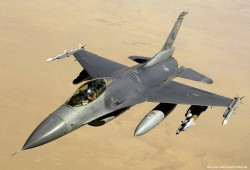 الولايات المتحدة تنشر طائرات إف-16 في الشرق الأوسط