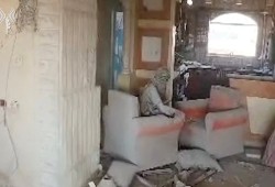 "عصا السنوار" ابداع جديد لتميم البرغوثي في رثاء الشهيد يحيى السنوار..ماذا قال؟