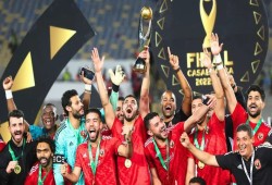 النادي الأهلي يتخطى ريال مدريد وبرشلونة في عدد الألقاب