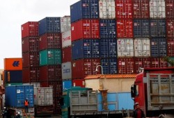 استيراد السلع الترفيهية في مصر: استنزاف للعملة الصعبة وإهمال لحاجات المواطنين الأساسية