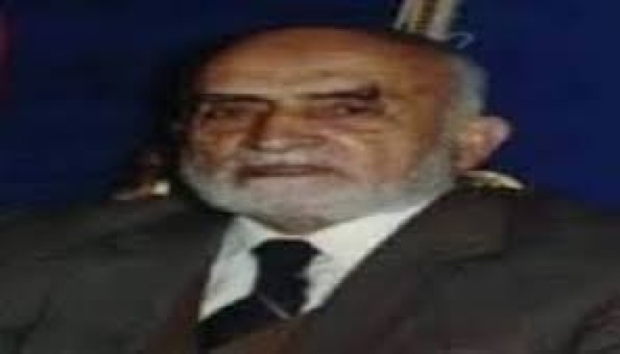 مرشد الإخوان المسلمين الأسبق مصطفى مشهور فقيه الدعوة المجاهد