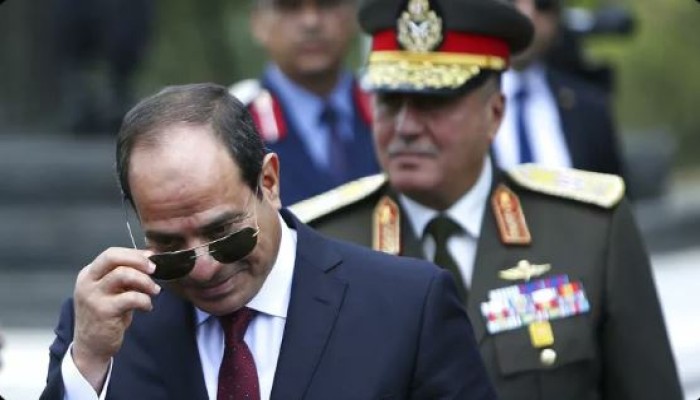 خطة يرعاها السيسي .. 10 انعكاسات خطيرة لبيع الشركات الحكومية وإغلاق المصانع