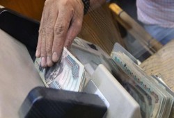 تراجع تحويلات المصريين في الخارج 13.3%  على أساس شهري