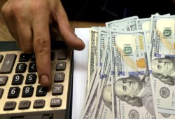 ارتفاع طفيف .. الدولار يسجل 49.42 جنيه للبيع وتذبذب السوق