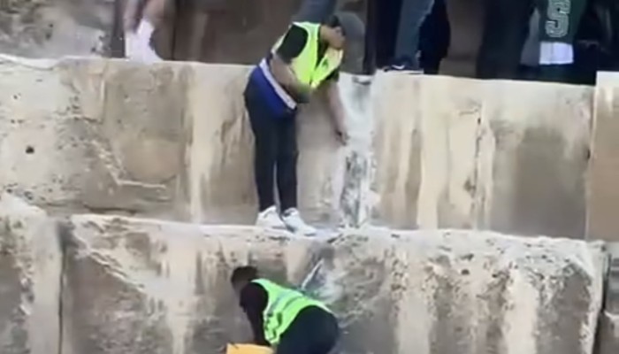 رئيس تحرير "المصريون" عن تكسير هرم خوفو: هناك قوة خفية تخرب كل شيء بمصر