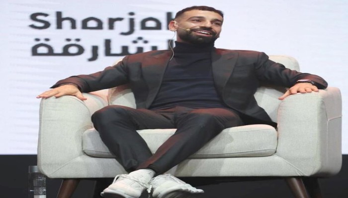 كاتب ليبرالي: ما علاقة محمد صلاح بمعرض الكتاب بالشارقة!