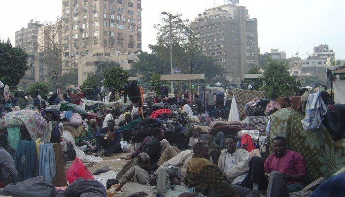 من يوقف مآسي اللاجئين السودانيين في مصر وليبيا وتونس؟