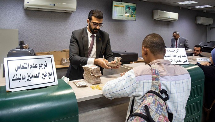 زيادات الدولار ترفع تحويلات المصريين بالخارج إلى 20.8 مليار دولار حتى سبتمبر الماضي
