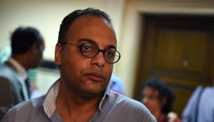 سجال بين الحقوقي حسام بهجت ونائب الانقلاب حول إقرار قروض سرية بشكل غامض!