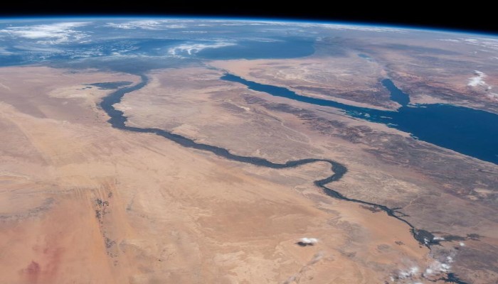 معهد واشنطن لدراسات الشرق الأدنى: مصر تواجه ضغوطًا اقتصادية وسط صراعات إقليمية