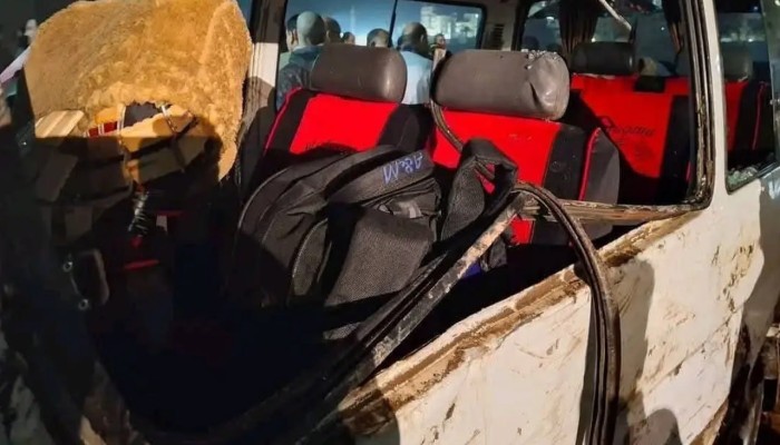 رغم شبكة طرق السيسي..ميكروباص جديد يسقط بترعة الإبراهيمية بأسيوط