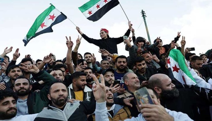 بعد إسقاط الأسد.. تحذيرات حقوقية للسوريين في مصر من التظاهر