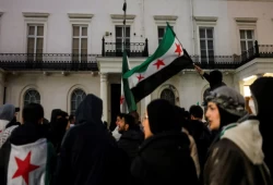 سوريا بعد الأسد: هل يحمل العصر الجديد أملًا لفلسطين؟