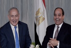 إعلام السيسي ينفي ووكالات عالمية تؤكد: نتنياهو في مصر سرًا