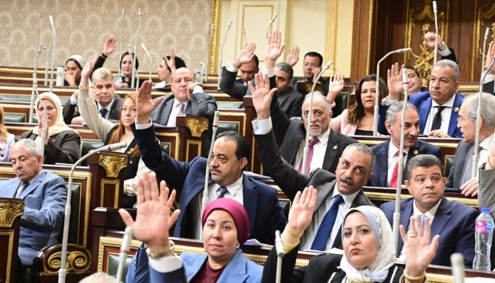 البرلمان يمرر قانون الإجراءات الجنائية رغم انتقادات واسعة وتجاهل دعوات الحوار المجتمعي
