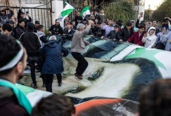 دراسة تكشف مكائد السيسي ومحمد بن زايد للثورة السورية