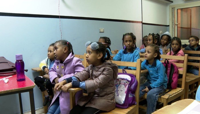 تنمر وعقبات أخرى.. معاناة الطلاب اللاجئين في المدارس المصرية