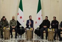 الشرع يعلن حلّ فصائل المعارضة ويدمجها في وزارة الدفاع