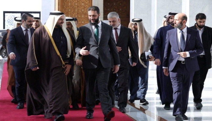 أتلانتيك كآونسل: دول الخليج قد تمهد الطريق للتدخلات الخارجية في تشكيل سوريا الجديدة