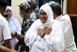 الحقوقية هدى عبد المنعم في مواجهة استثنائية مع قضايا ملفقة بنفس الاتهامات