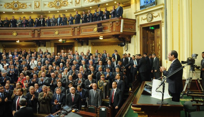 برلمان السيسي يوسع صلاحيات الأمن في مواجهة الشعب قبل يناير!!