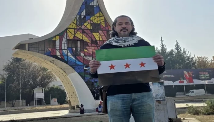 لبنان يقرر تسليم الشاعر عبد الرحمن القرضاوي إلى الإمارات