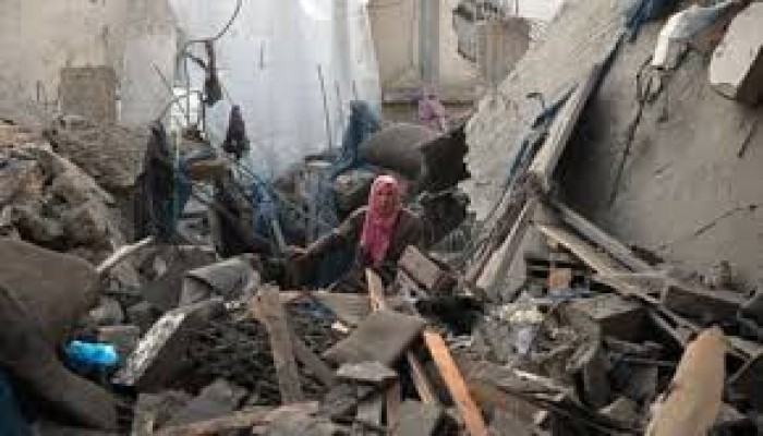 الجارديان: اتفاق وقف إطلاق النار في غزة وتبادل الرهائن أصبح قريبًا
