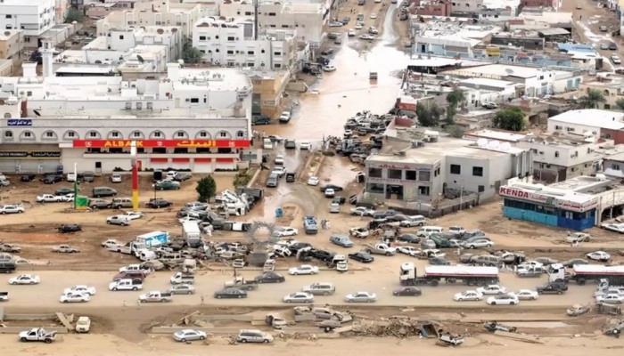 #جدة _تغرق وابن سلمان يعالج الكارثة المزمنة بحفلات الموسيقى (فيديوهات)