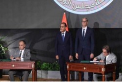 باحث اقتصادي: مدبولي اجتمع بأقطاب الحلف الطبقي الحاكم لصنع سياسات الهيمنة الاقتصادية والاحتكار