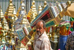 قبيل رمضان..زيادة25% بأسعار الفوانيس لارتفاع تكاليف الصناعة