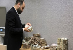 كارثة اقتصادية...بنك "جولدمان ساكس:" مصر ستزيد الاقتراض حتى يوليو 2025