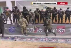 لن تنتصر الصهيونية .. أصداء العزة والندية على مسرح ساحة فلسطين تنتقل للتواصل