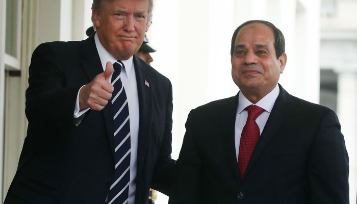 نيوز ويك: هل السيسي سيظل ديكتاتور ترامب المفضل؟