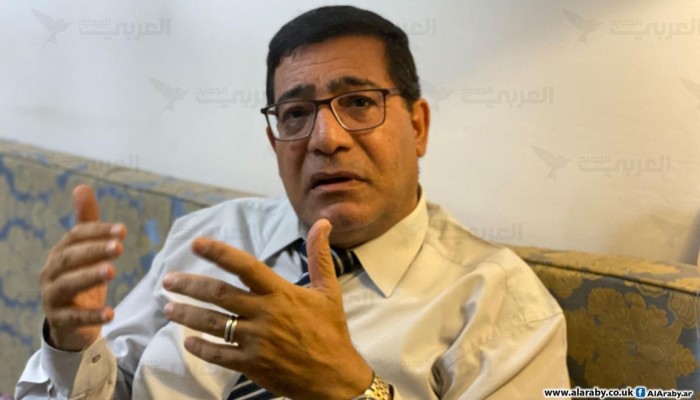 تجديد اعتقال الخبير الاقتصادي عبد الخالق فاروق وتهديده