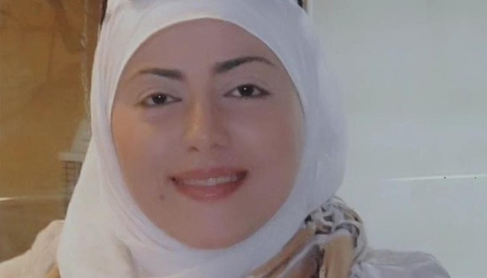 زوجها معتقل منذ 9 سنوات...اعتقال الإعلامية مروة أبوزيد من مطار القاهرة خلال سفرها للعمرة