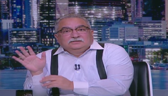 التضليل الإعلامي وخطاب التهجير.. حقيقة تصريحات إبراهيم عيسى حول موقف حماس من معبر رفح
