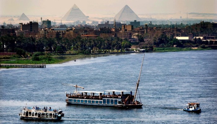 الإهمال وعشوائية الإدارة يفاقمان خسائر مصر من السياحة النيلية إلى 8 مليارات دولار سنويًا